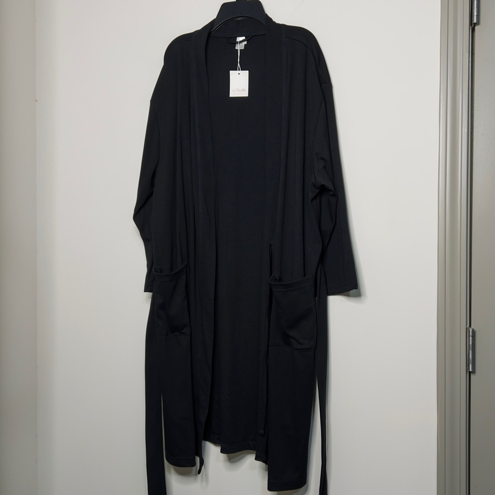 U2SKIIN Black Robe Size L NWT